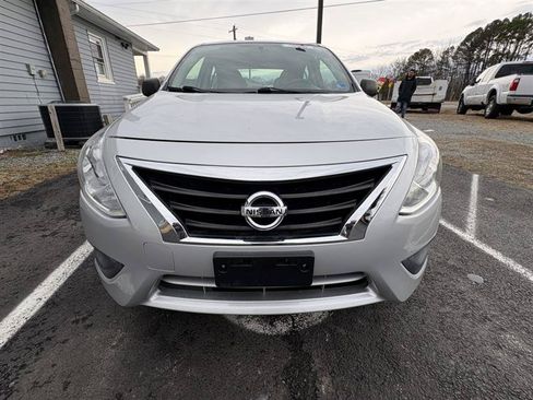 Used 2015 Nissan Versa S Plus FWD image 9