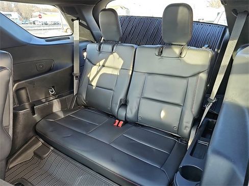 Used 2025 Ford Explorer ST image 10