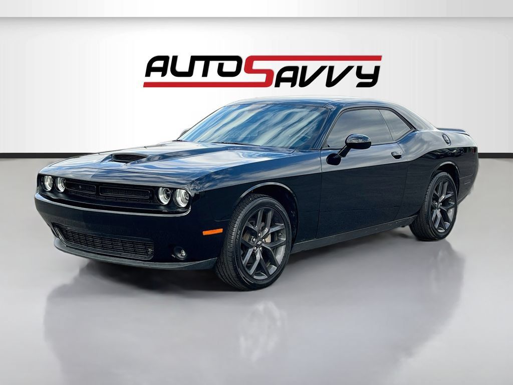 Used 2023 Dodge Challenger SXT w/ Blacktop Package RWD image 3