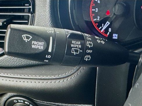 Used 2022 Dodge Durango GT image 12