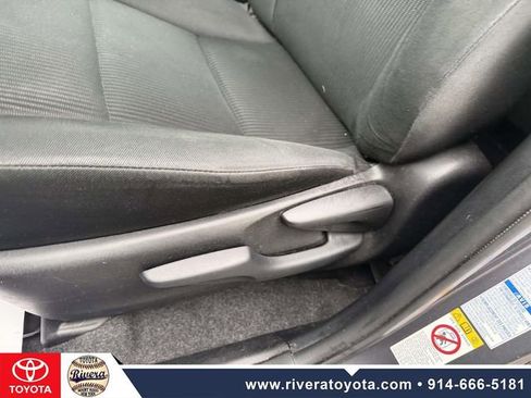 Used 2017 Toyota RAV4 LE image 12