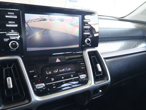 Used 2021 Kia Sorento S w/ Panoramic Sunroof Package FWD image 26