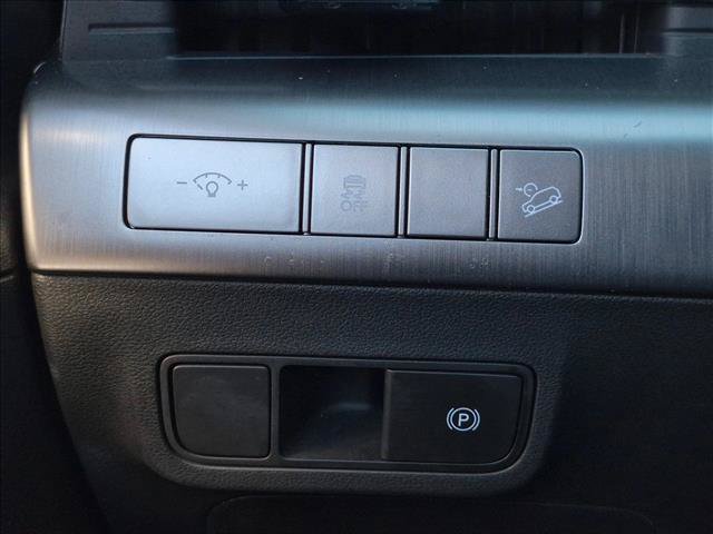 Used 2026 Hyundai Kona SEL Sport FWD image 16
