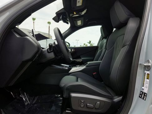 New 2026 BMW X3 xDrive30i w/ M Sport Package AWD/4WD image 7