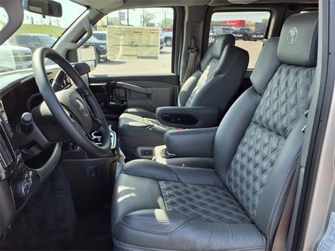 New 2025 GMC Savana 2500 w/ Driver Convenience Package image 27