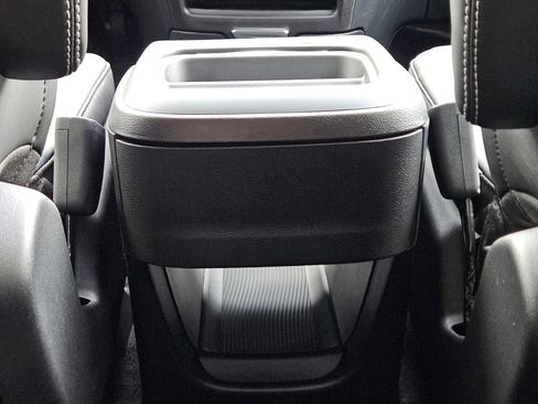 New 2027 Chrysler Pacifica Select FWD image 22