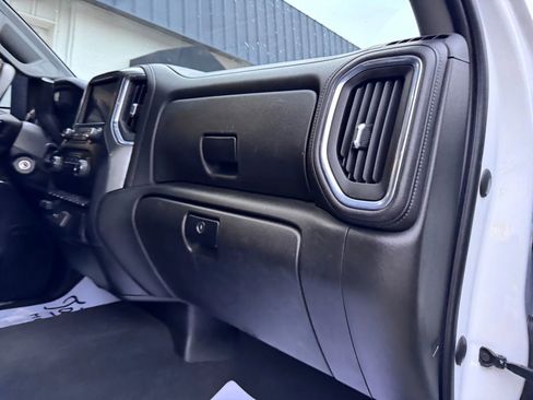 Used 2021 Chevrolet Silverado 2500 LT w/ Z71 Off-Road Package image 14