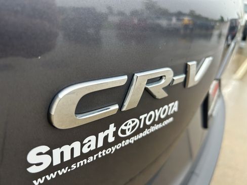 Used 2018 Honda CR-V Touring image 8