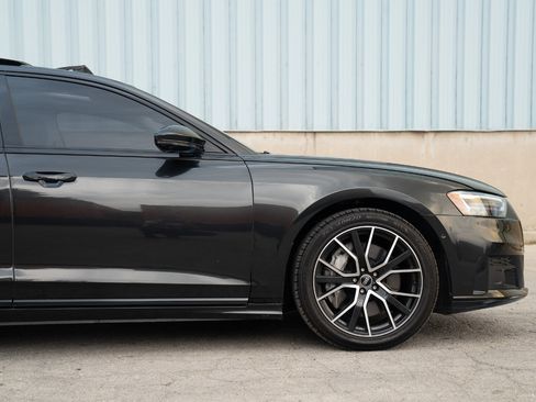 Used 2021 Audi A8 L 3.0T w/ Executive Plus Package image 11