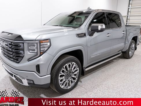 Used 2025 GMC Sierra 1500 Denali Ultimate image 2