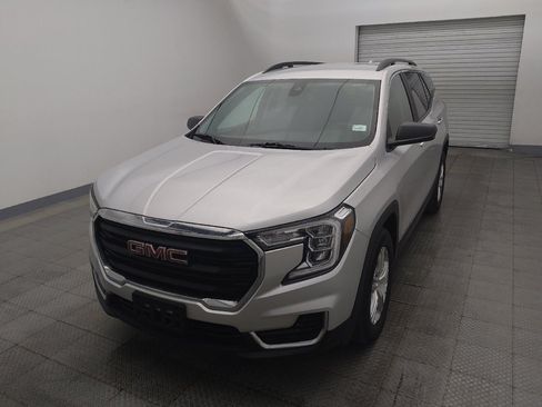 Used 2022 GMC Terrain SLE w/ Driver Convenience Package FWD image 15