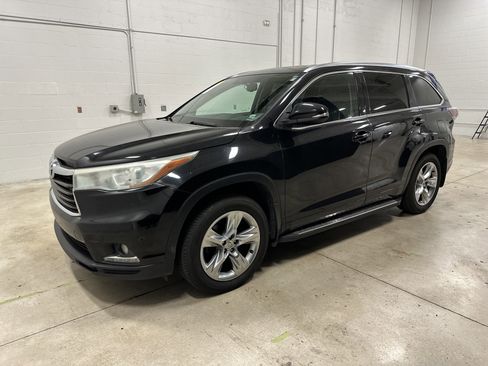 Used 2014 Toyota Highlander Limited AWD/4WD image 5