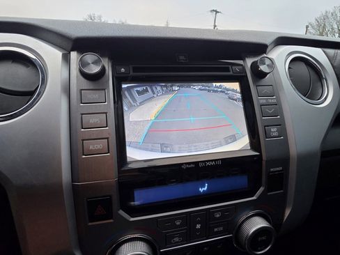 Used 2015 Toyota Tundra Platinum image 17