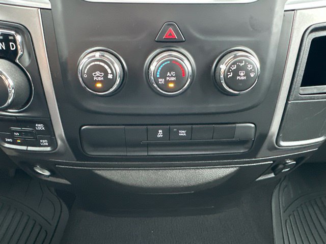 Used 2024 RAM 1500 Classic SLT AWD/4WD image 20