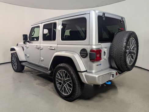 Used 2024 Jeep Wrangler High Altitude AWD/4WD image 6