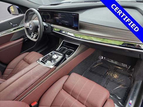 Certified 2023 BMW 760i xDrive image 30