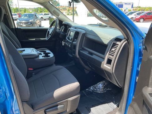 Used 2019 RAM 1500 Express w/ Express Value Package AWD/4WD image 49