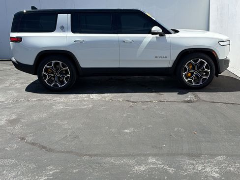 Used 2023 Rivian R1S Adventure AWD/4WD image 7