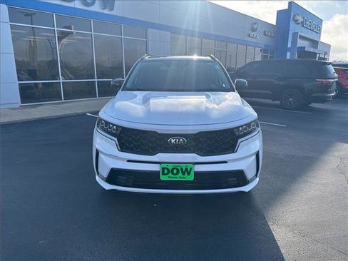 Used 2021 Kia Sorento EX w/ Panoramic Sunroof Package image 3