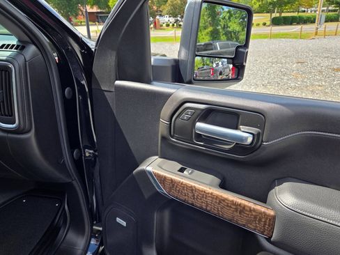Used 2021 GMC Sierra 2500 Denali w/ Denali Ultimate Package AWD/4WD image 23