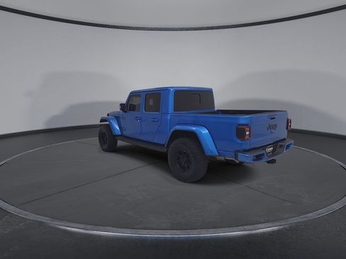 Used 2023 Jeep Gladiator Overland AWD/4WD image 18