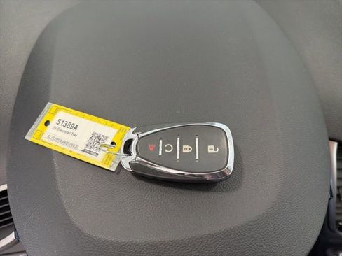 Used 2022 Chevrolet Trax LT w/ Driver Confidence Package image 37