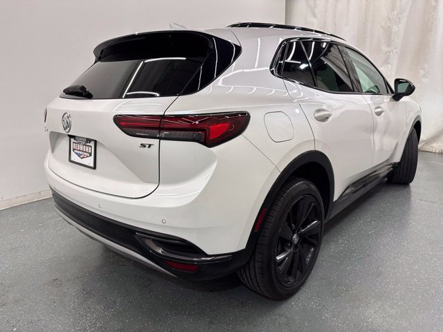Used 2023 Buick Envision Essence w/ Sport Touring Package AWD/4WD image 8