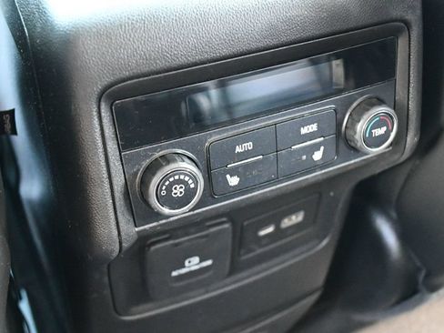 Used 2021 GMC Acadia Denali w/ Denali Technology Package FWD image 59
