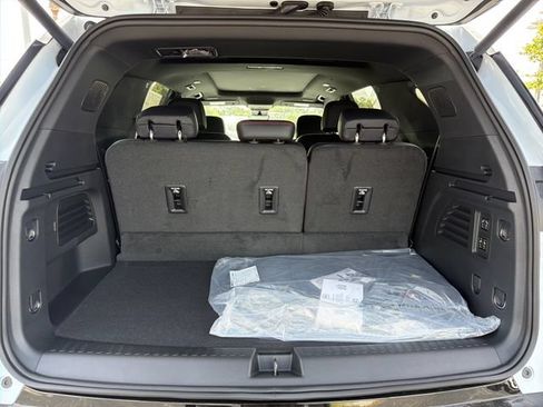 New 2026 Chevrolet Traverse RS AWD/4WD image 10