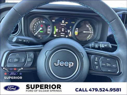 Used 2024 Jeep Wrangler Unlimited Rubicon 4xe w/ Technology Group AWD/4WD image 27