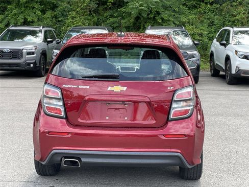 Used 2017 Chevrolet Sonic LT w/ Fun and Sun Package FWD image 4