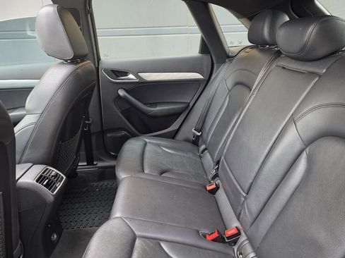 Used 2015 Audi Q3 2.0T Prestige w/ Prestige Package AWD/4WD image 17