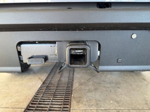 New 2025 Ford Maverick XL w/ Equipment Group 101A image 26