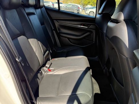 Used 2022 MAZDA MAZDA3 s image 19