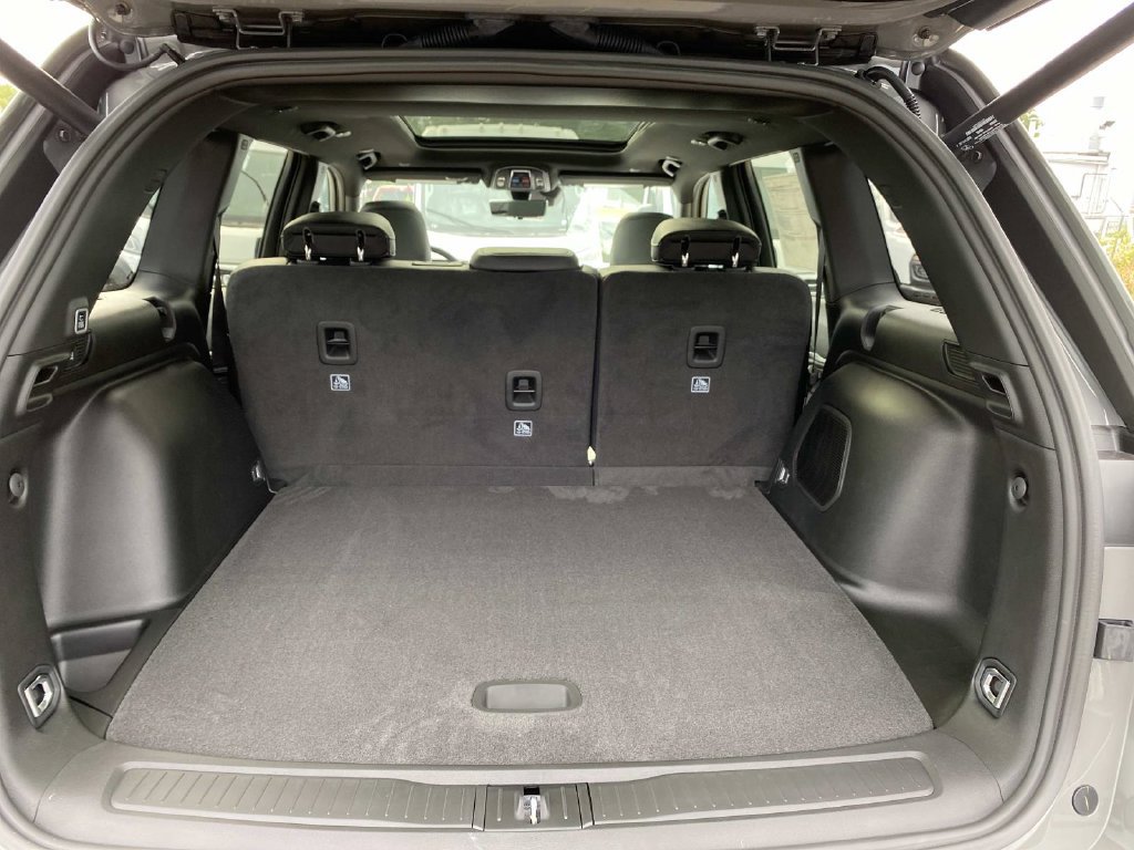 New 2027 Jeep Grand Cherokee Limited AWD/4WD image 5