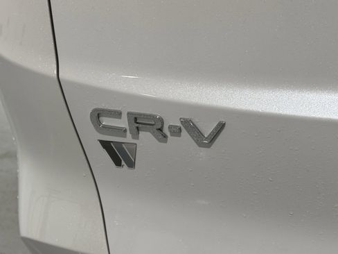 Used 2025 Honda CR-V EX image 42