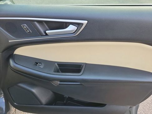 Used 2021 Ford Edge SEL w/ Convenience Package image 7