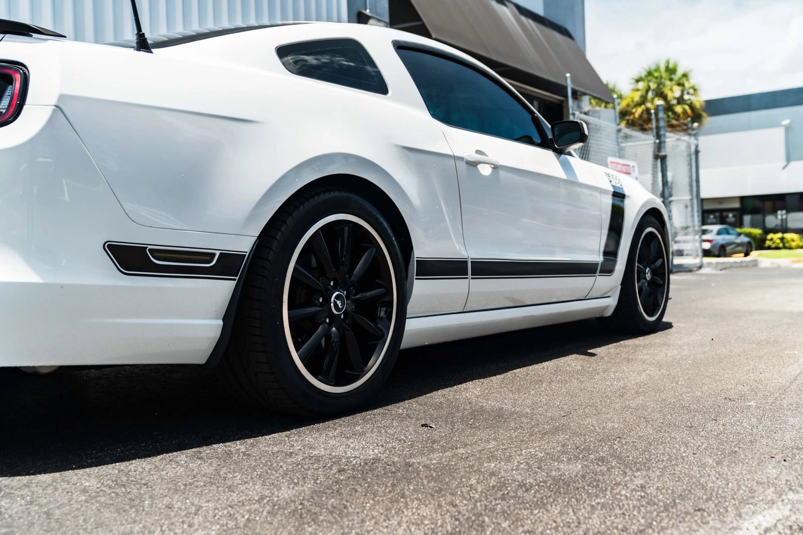 Used 2013 Ford Mustang Boss 302 w/ Boss 302 Accessory Pkg RWD image 7