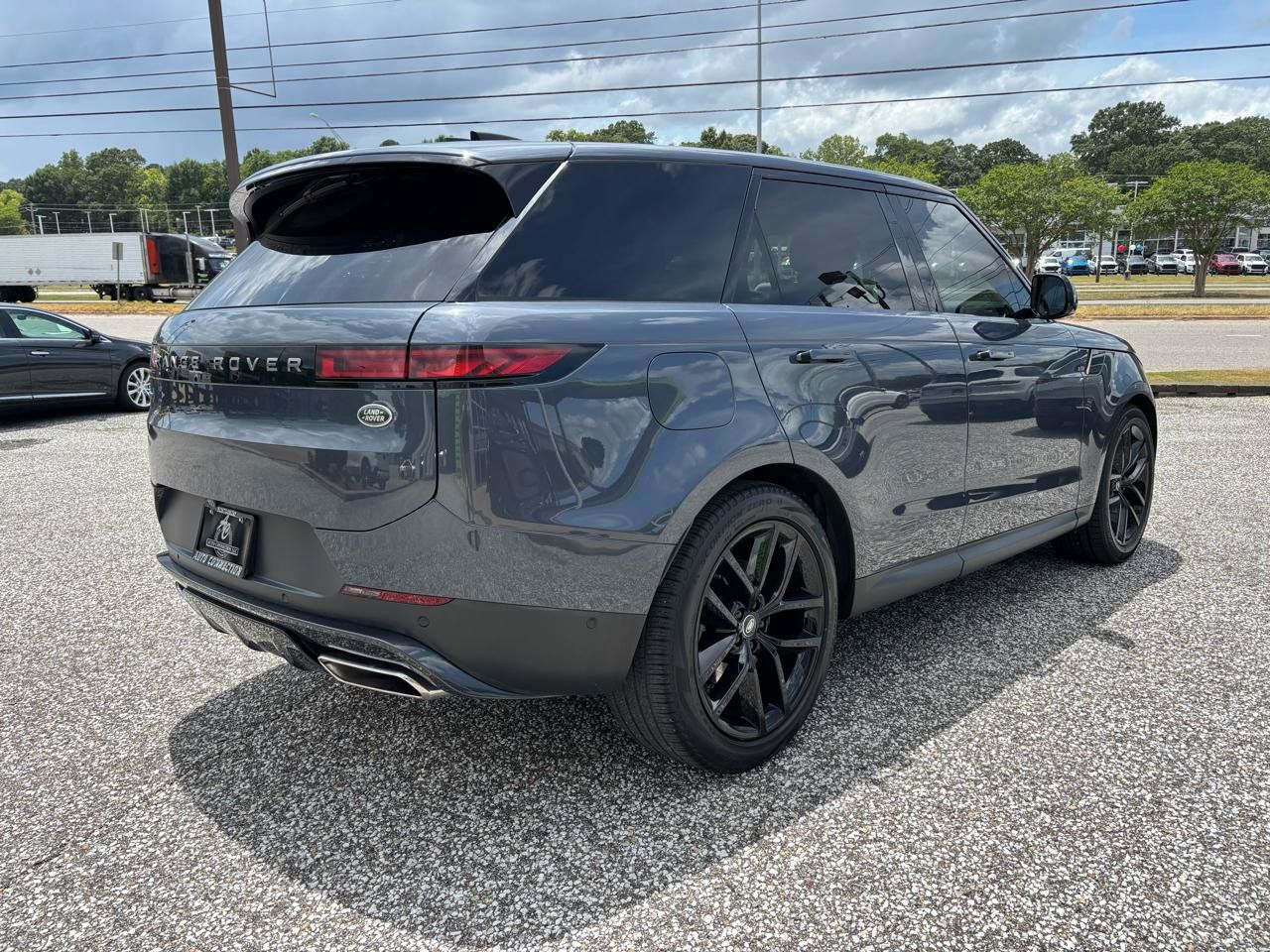 Used 2023 Land Rover Range Rover Sport SE AWD/4WD image 42