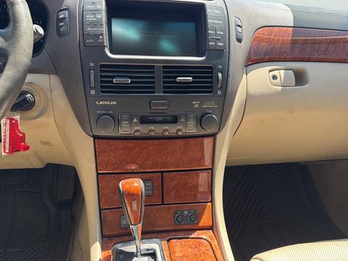 Used 2004 Lexus LS 430 w/ Modern Luxury Pkg RWD image 28