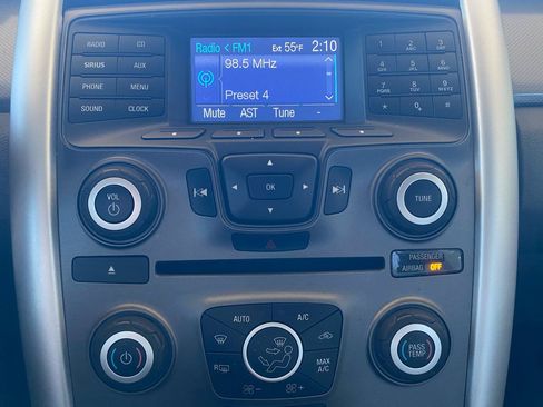 Used 2013 Ford Edge SEL FWD image 16