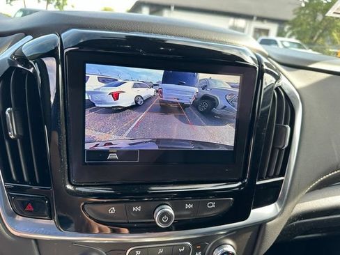 Used 2024 Chevrolet Traverse LT AWD/4WD image 17