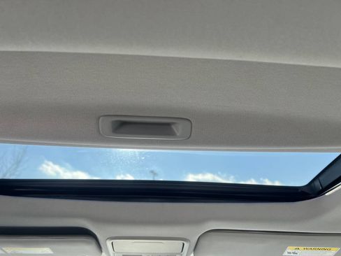 Used 2017 Honda Pilot EX-L image 17
