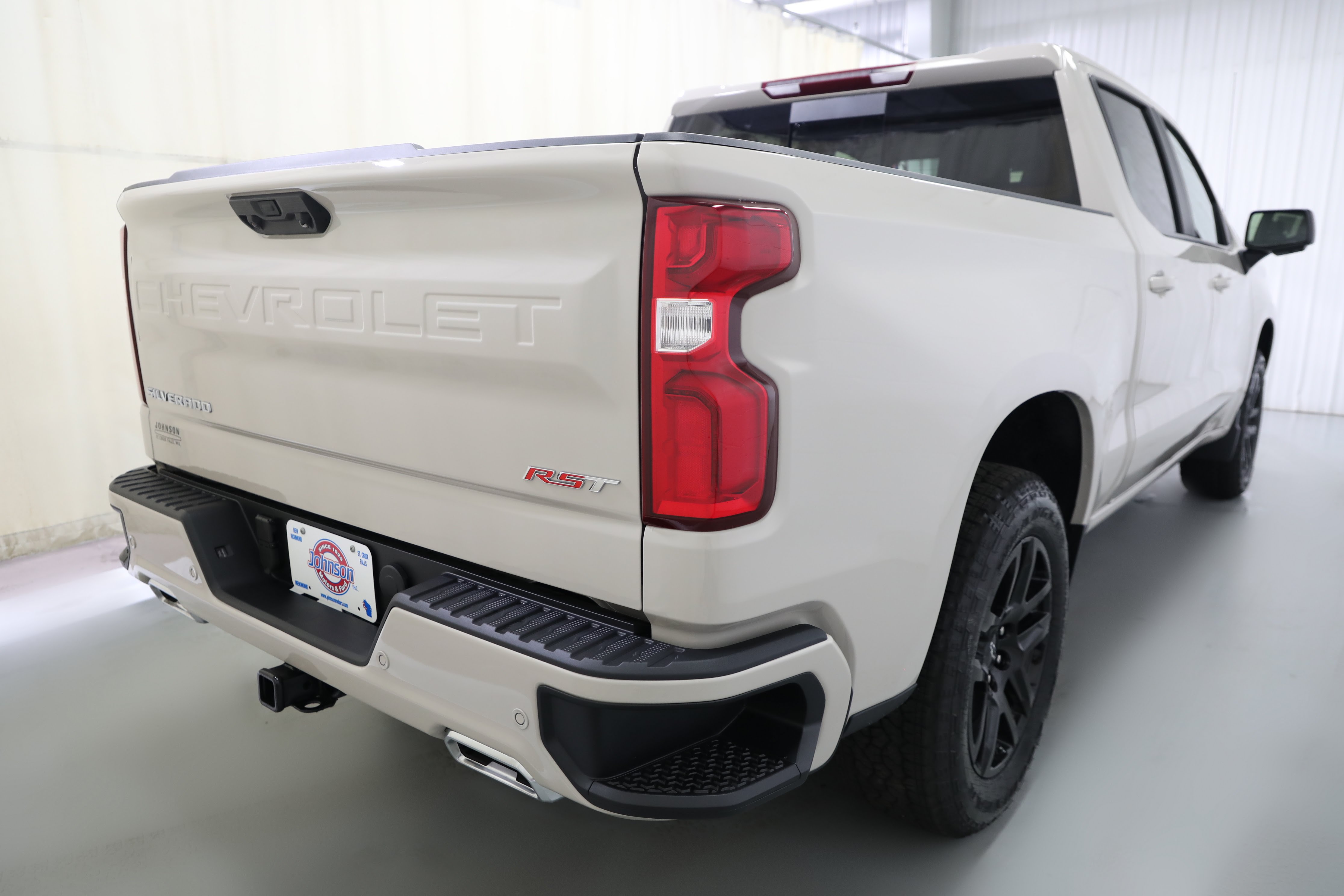 New 2026 Chevrolet Silverado 1500 RST w/ RST All Star Premium Package AWD/4WD image 16