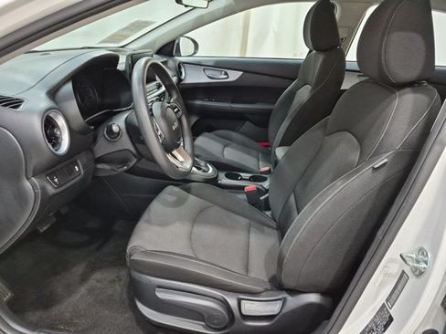 Certified 2024 Kia Forte LXS FWD image 12