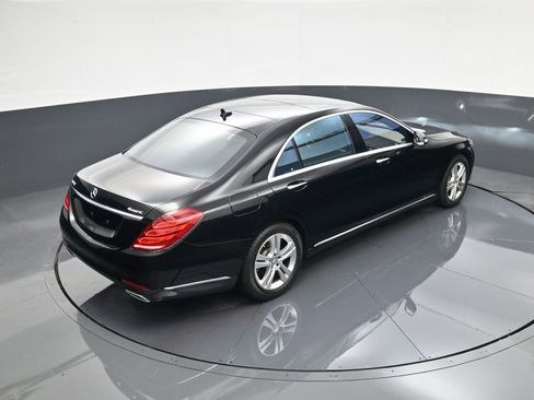 Used 2017 Mercedes-Benz S 550 4MATIC Sedan image 31