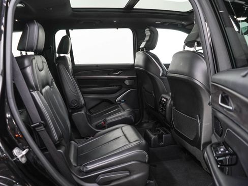 Used 2021 Jeep Grand Cherokee L Overland w/ Advanced Protech Group III AWD/4WD image 12