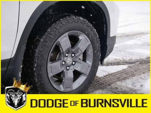 Used 2024 Honda Ridgeline TrailSport image 11