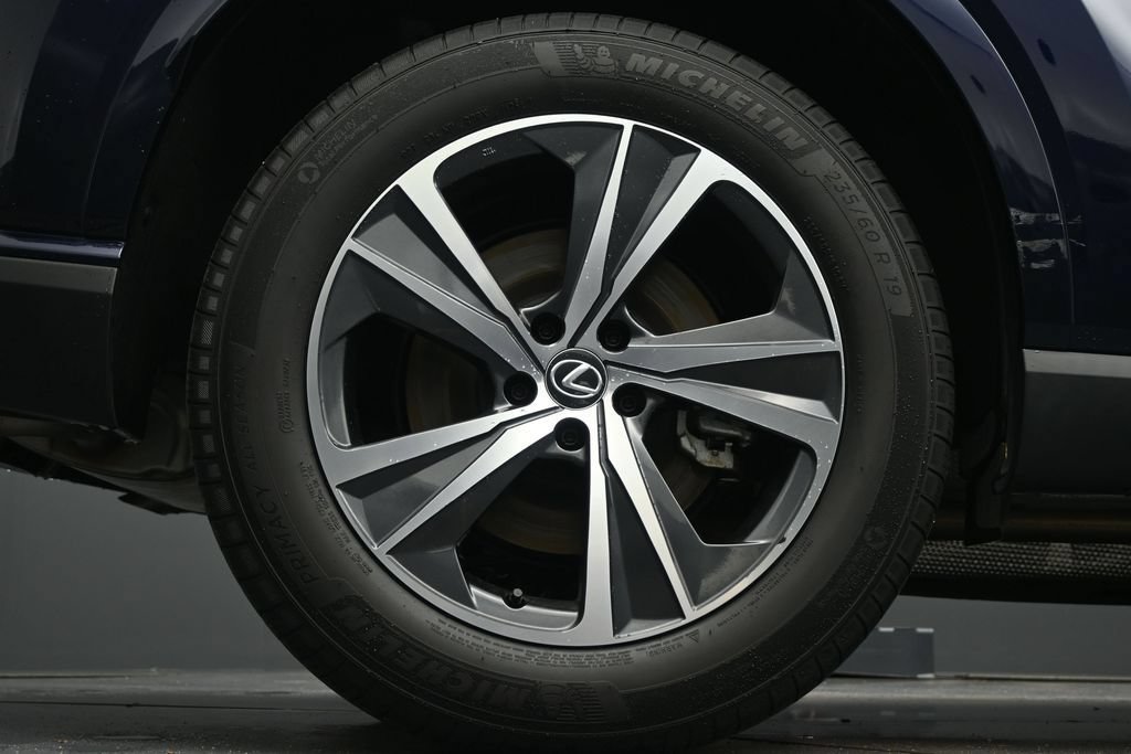 Used 2023 Lexus RX 350 Premium w/ Cold Area Package FWD image 12