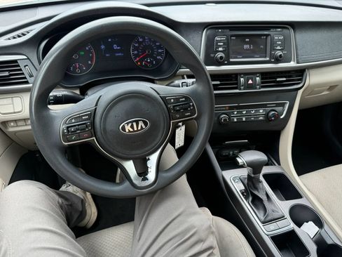 Used 2016 Kia Optima LX FWD image 22